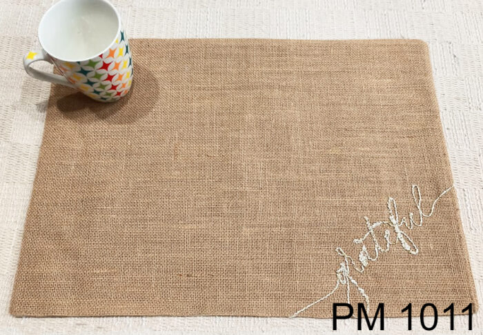 PM 1011 JUTE PLACE MAT WITH EMBROIDRY GRATE FUL